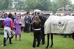 Ryan Moore and Her Majesty The Queen with Estimate