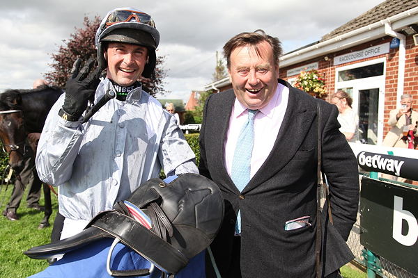 trainer Nicky Henderson and jockey Nico de Boinville